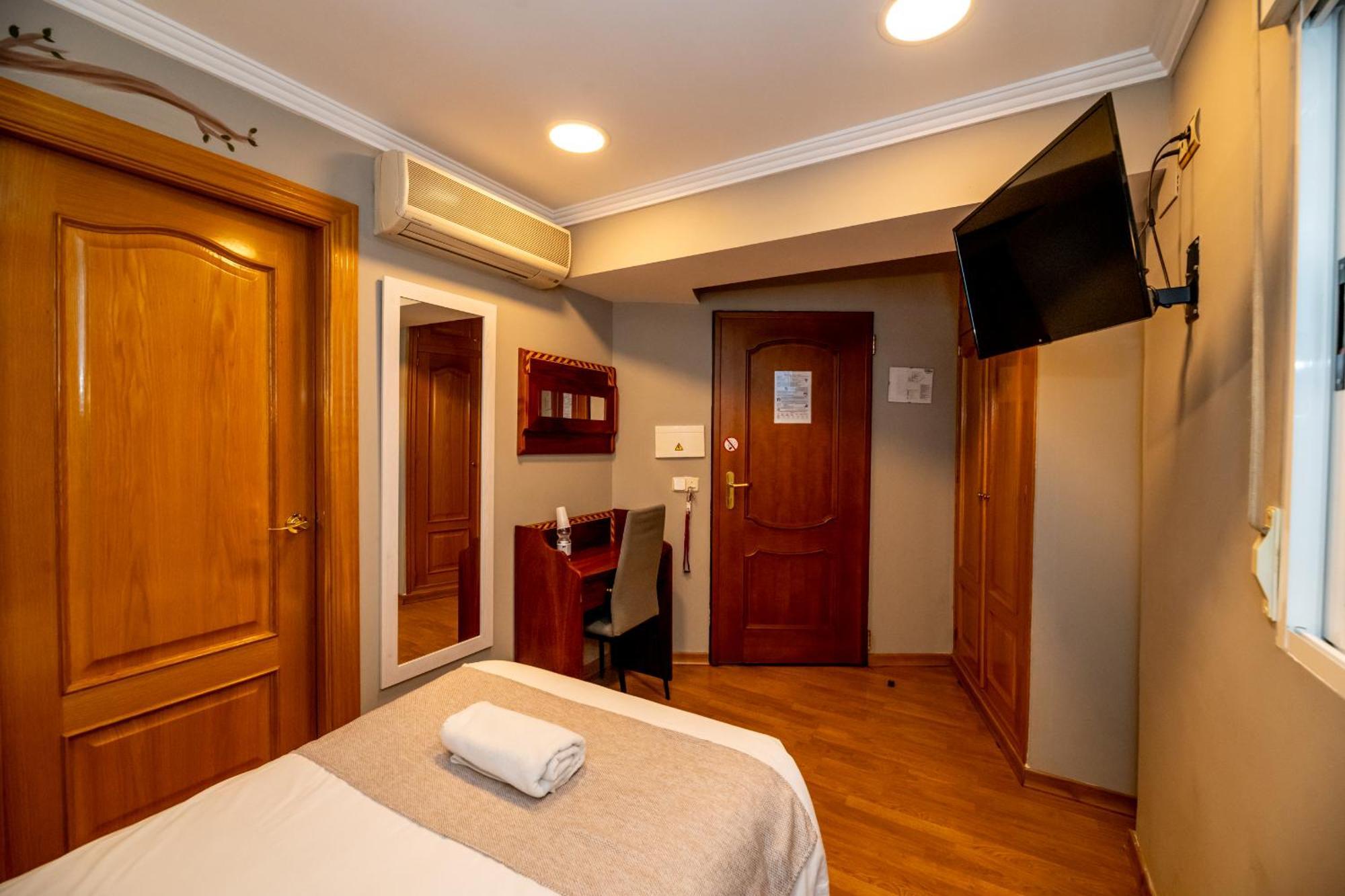Hotel Monasterio Granada - Adults Only Екстер'єр фото